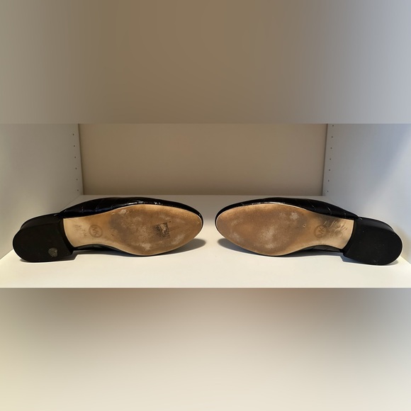 Michael Kors Embossed Natasha Slide - Picture 6 of 7